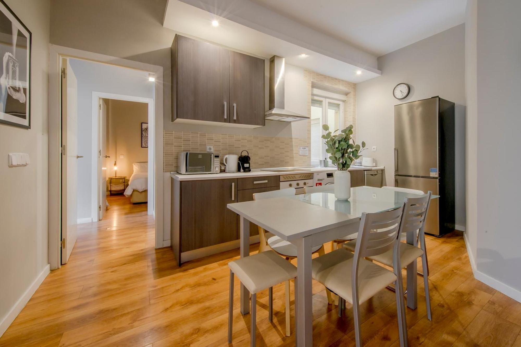 Apartamento Excelente Piso De 3 En La Latina-centro Madrid